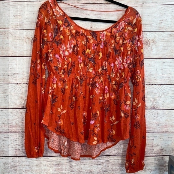 Free People Tops - FREE People Open Back shirt size Small
